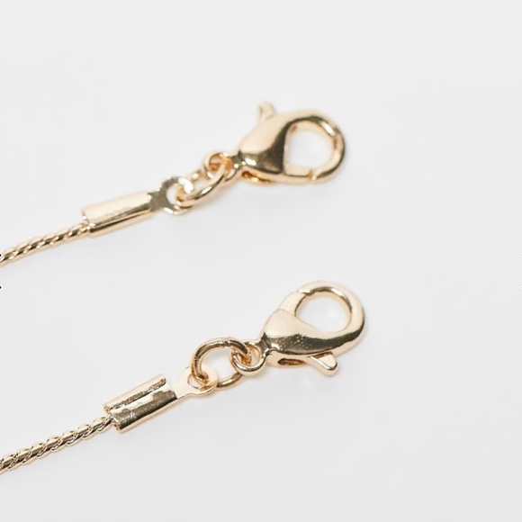 Gold Tone Anklets with Bar Detail ◦ Size: Curve/Wide ◦ 2 Pack - Picture 3 of 4